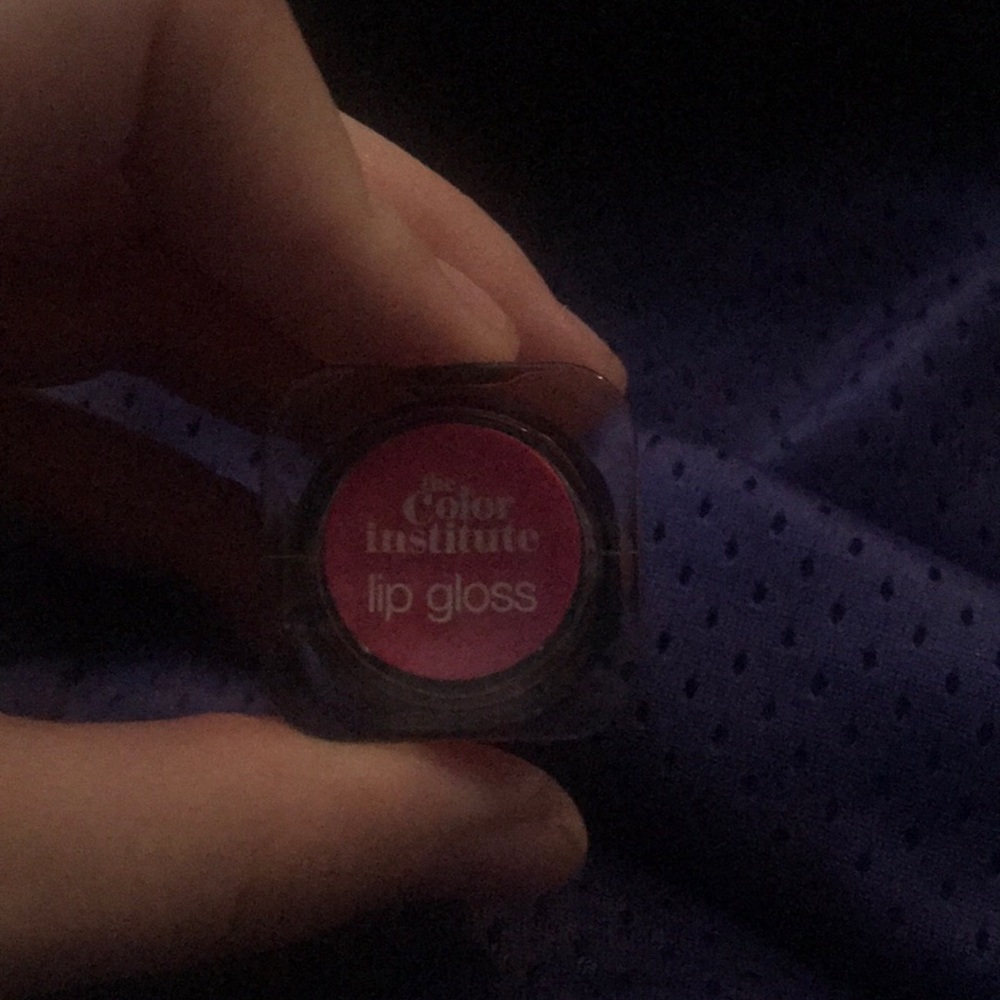 Pink lipgloss